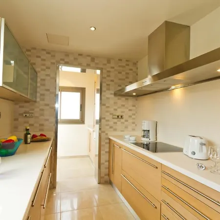 Jenny By كوراليهو