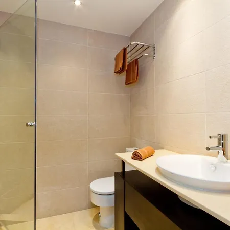 Jenny By كوراليهو