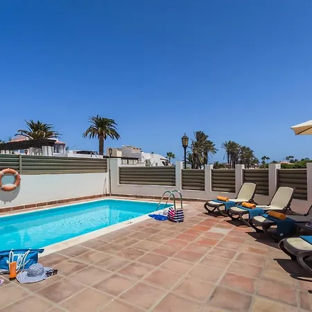 Jenny By * كوراليهو