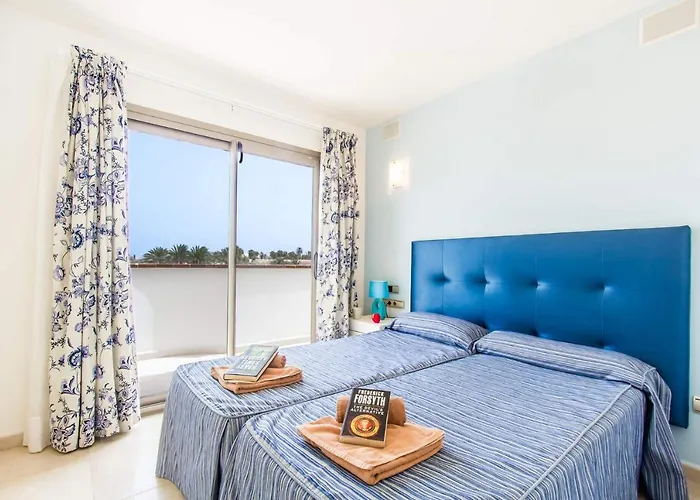 Jenny By ヴィラ *